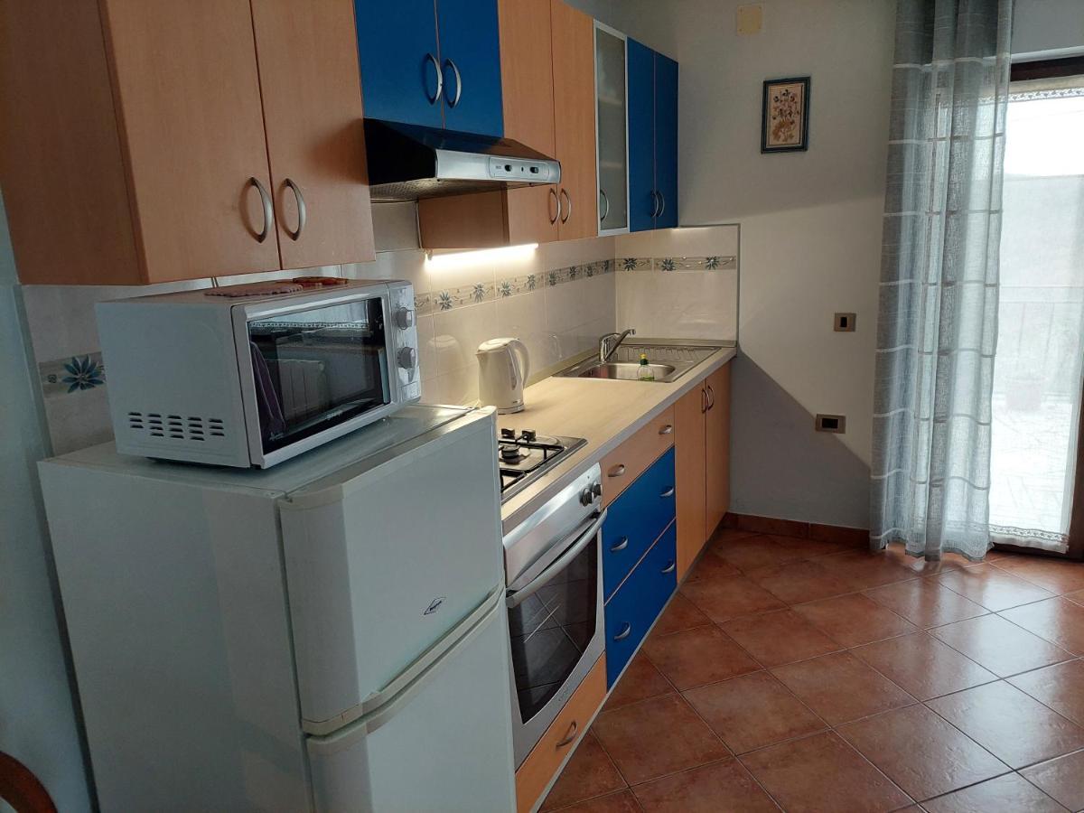 Apartment Fabris Roč Eksteriør bilde