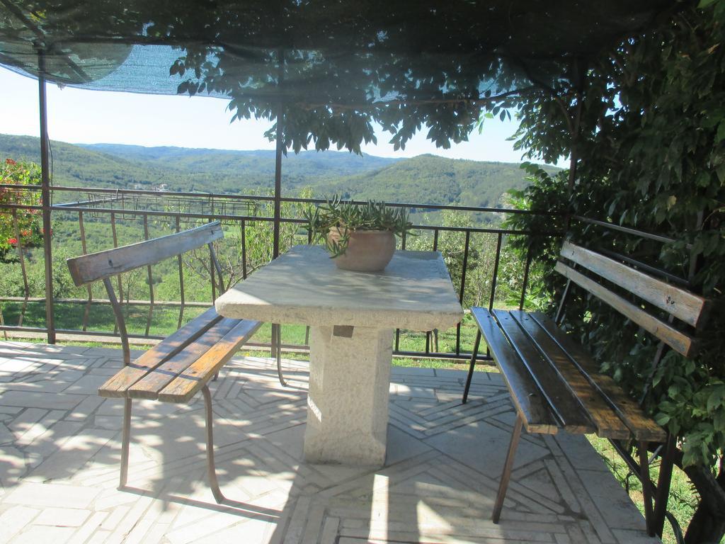 Apartment Fabris Roč Rom bilde
