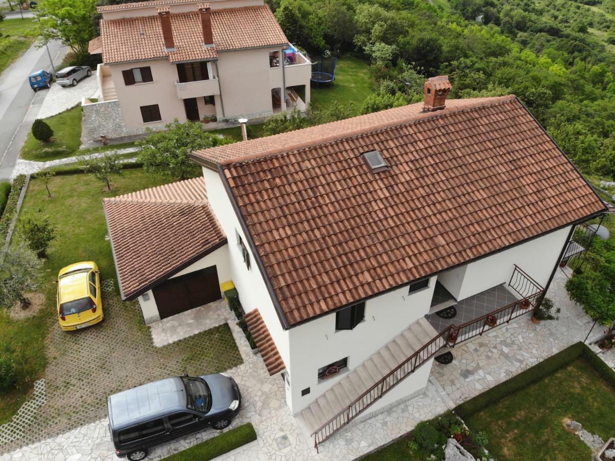 Apartment Fabris Roč Eksteriør bilde
